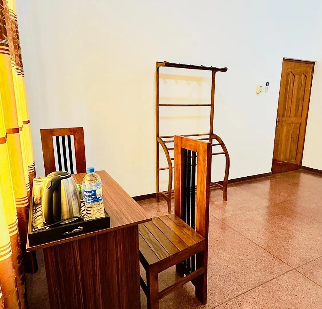 Yahana Beach Villa Negombo 0*,  Sri Lanka