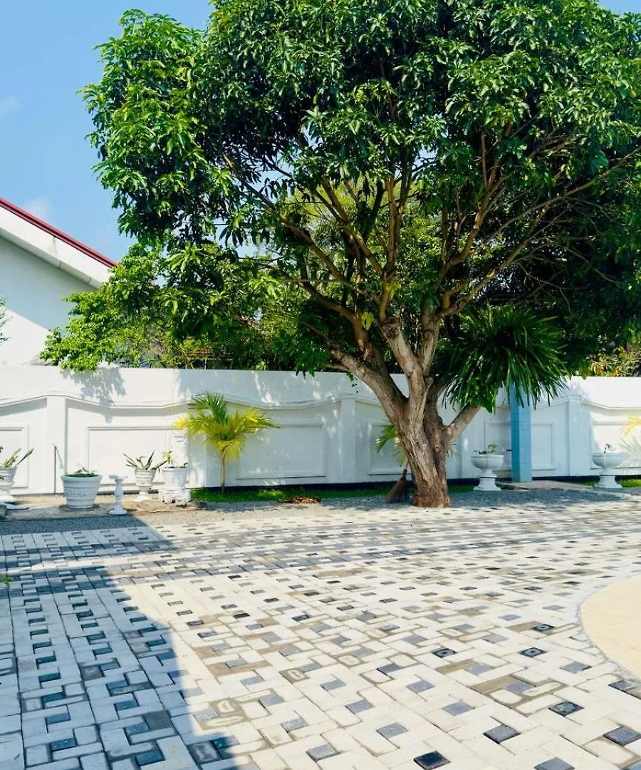 Yahana Beach Villa Negombo Bed & Breakfast