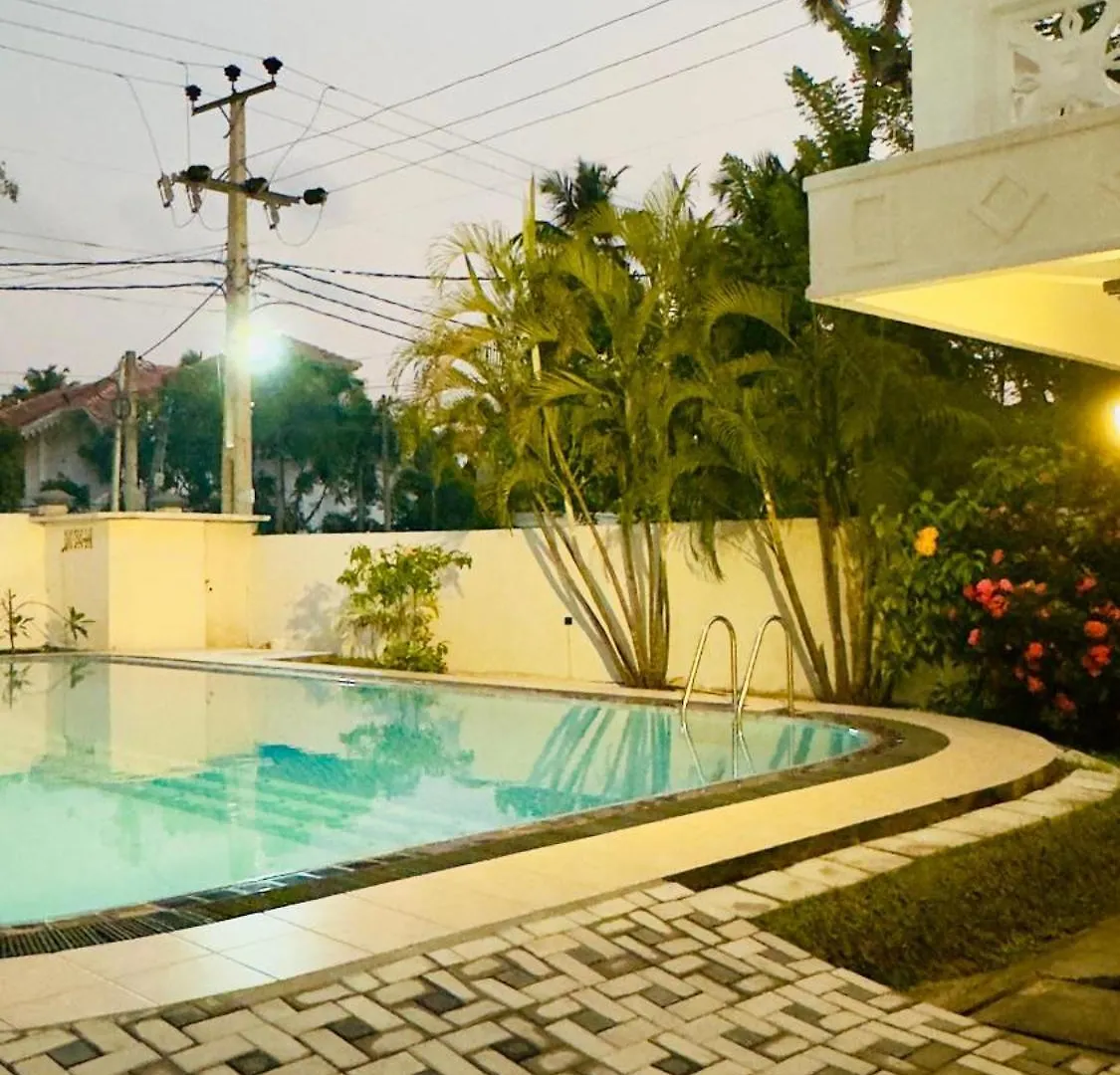 Bed & Breakfast Yahana Beach Villa Negombo
