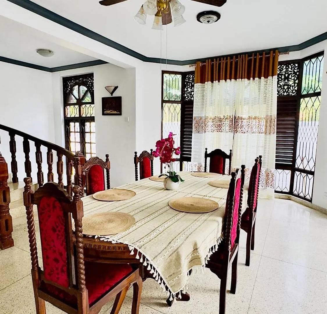 Bed & Breakfast Yahana Beach Villa Negombo