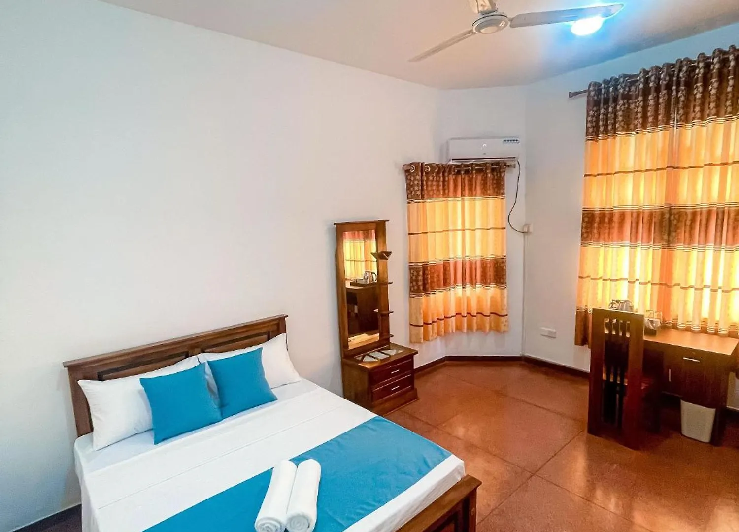Bed & Breakfast Yahana Beach Villa Negombo